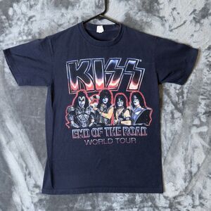 Kiss End Of The Road World Tour Band T-Shirt Size Small Punk Band Memorabilia